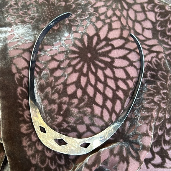 Sterling Silver Cut Out Choker Collar Necklace - Picture 6 of 14